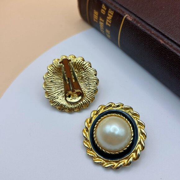 Vintage Park Lane Clip-On Earrings, Faux Pearl with Black Enamel - Picture 8 of 8